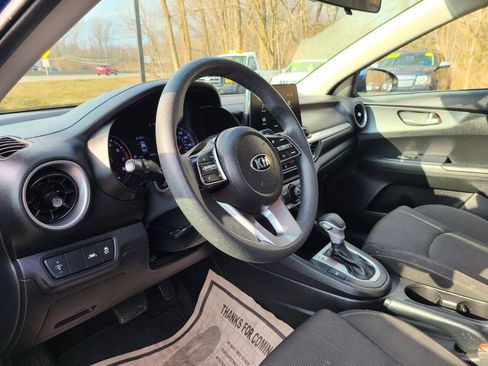 Used 2020 Kia Forte LXS FWD image 17