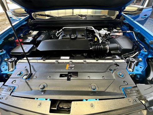 Used 2024 Chevrolet Colorado LT w/ LT Convenience Package III image 31