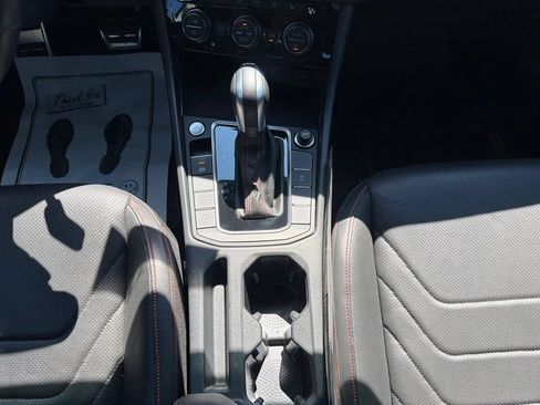 Used 2021 Volkswagen Jetta GLI Autobahn FWD image 19