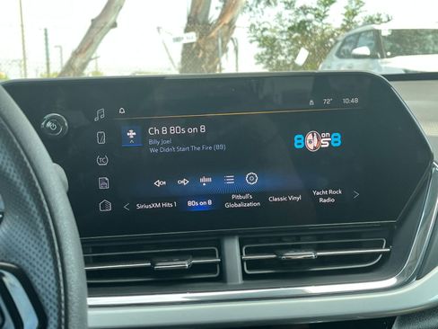 Used 2025 Chevrolet Trax LT image 17