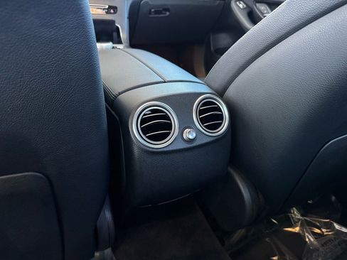 Used 2019 Mercedes-Benz GLC 300 4MATIC Coupe image 19