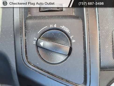 Used 2011 Toyota Tacoma 4x4 Regular Cab image 16