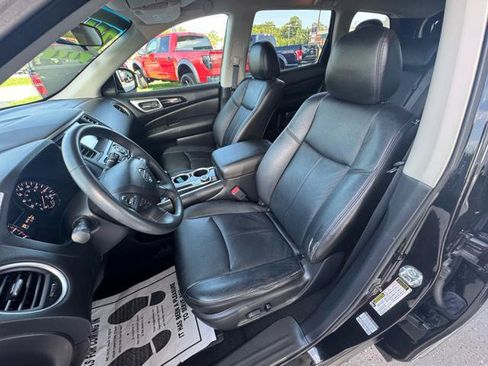 Used 2013 Nissan Pathfinder SV AWD/4WD image 10