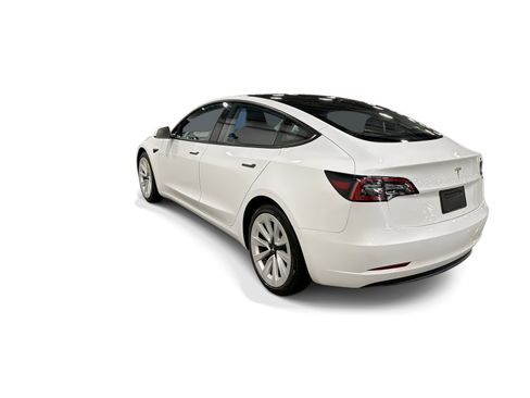 Certified 2023 Tesla Model 3 Standard Range RWD image 4