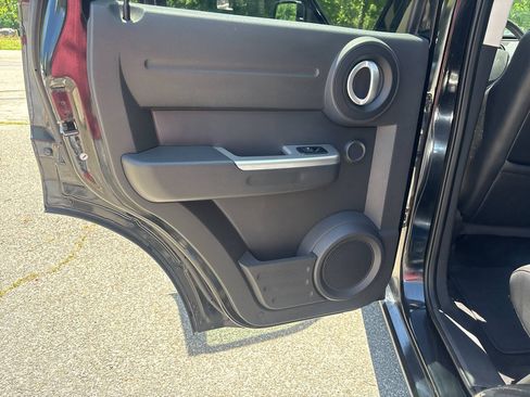 Used 2007 Dodge Nitro R/T AWD/4WD image 20