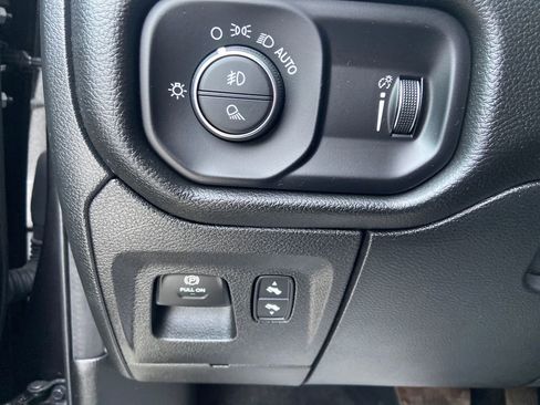 Used 2022 RAM 1500 Big Horn image 30