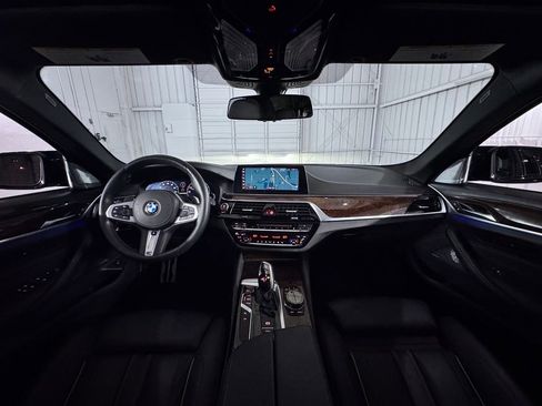 Used 2019 BMW M550i xDrive AWD/4WD image 21