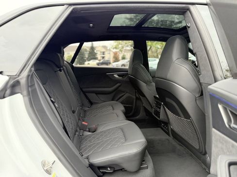 Used 2025 Audi SQ8 Prestige image 37