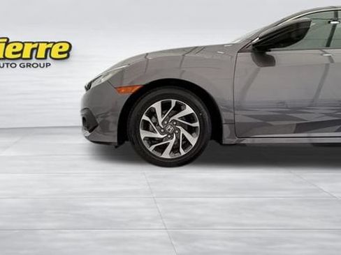 Used 2018 Honda Civic EX image 11