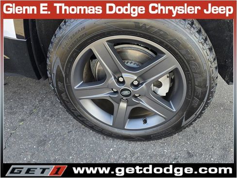 Used 2024 Land Rover Defender 130 X-Dynamic SE image 36