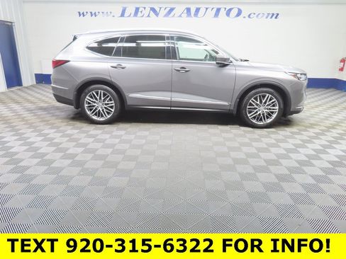 Used 2023 Acura MDX SH-AWD w/ Advance Package image 2