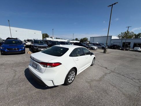 Used 2024 Toyota Corolla LE FWD image 6
