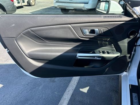 Used 2025 Ford Mustang Premium RWD image 12