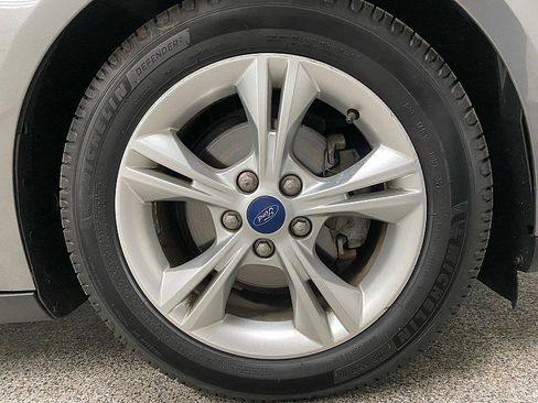 Used 2014 Ford Focus SE w/ SE Winter Package image 22