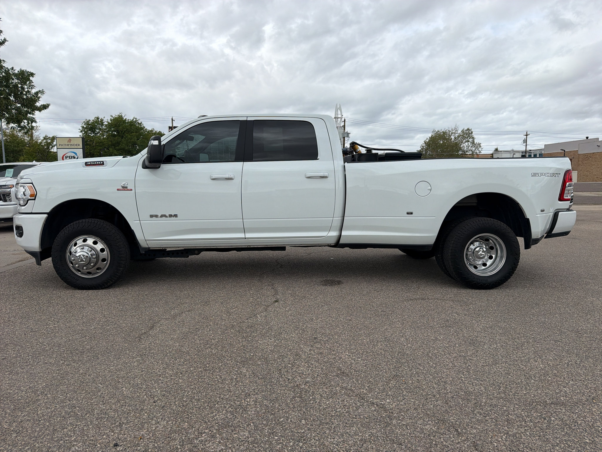 Used 2024 RAM 3500 Big Horn w/ Sport Appearance Package AWD/4WD image 2
