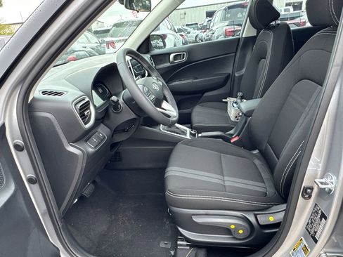 New 2026 Hyundai Venue SEL image 9