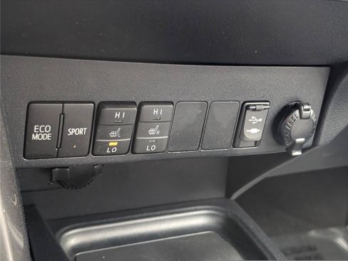 Used 2018 Toyota RAV4 Limited w/ All Weather Liner Package AWD/4WD image 26