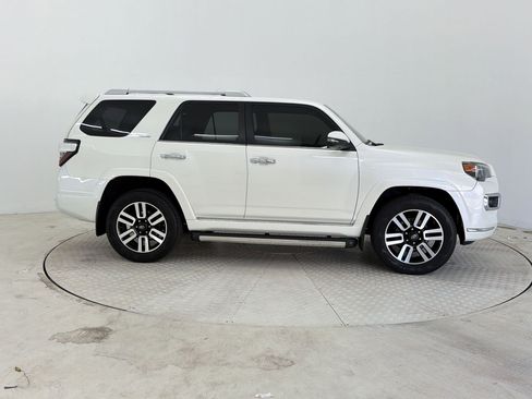Used 2019 Toyota 4Runner Limited AWD/4WD image 8