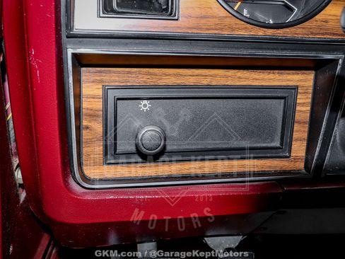 Used 1989 Dodge D/W Truck 150 image 90