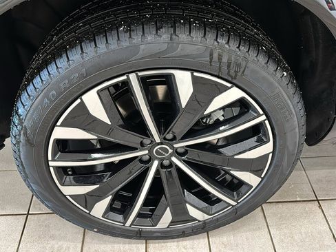 New 2026 Volvo XC90 T8 Plus image 33