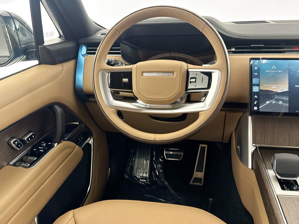 New 2026 Land Rover Range Rover Long Wheelbase SE AWD/4WD image 23