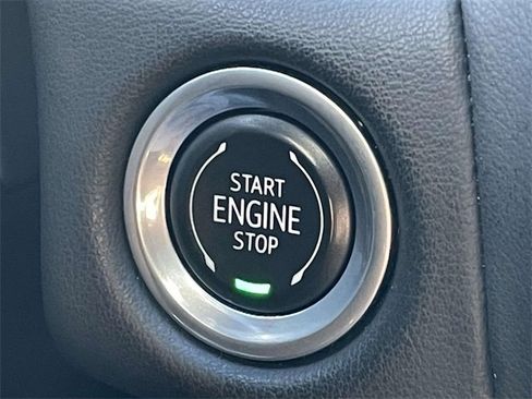 Used 2021 Chevrolet Tahoe Z71 image 18