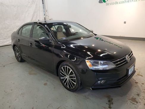 Used 2016 Volkswagen Jetta Sport FWD image 10
