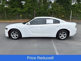 Used 2015 Dodge Charger SE RWD video 2