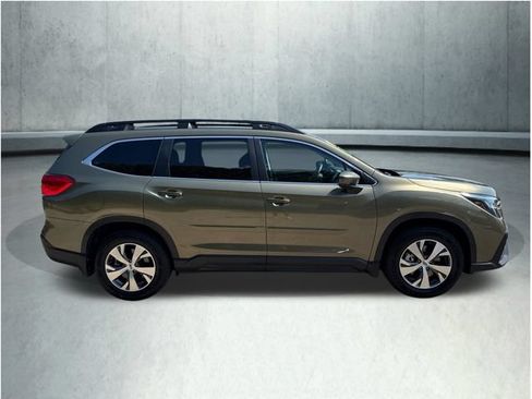 Used 2024 Subaru Ascent Premium w/ Convenience Package AWD/4WD image 7