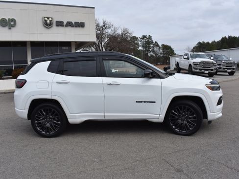 Used 2023 Jeep Compass High Altitude w/ Driver Assist Group I image 10