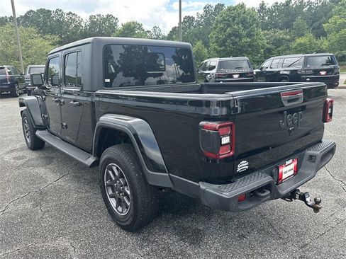 Used 2020 Jeep Gladiator Overland image 3