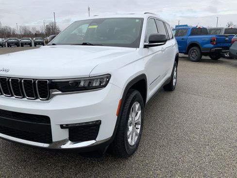 Used 2023 Jeep Grand Cherokee L Limited image 11