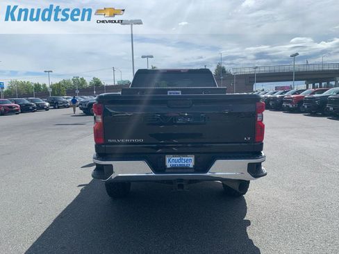 Used 2024 Chevrolet Silverado 2500 LT AWD/4WD image 6