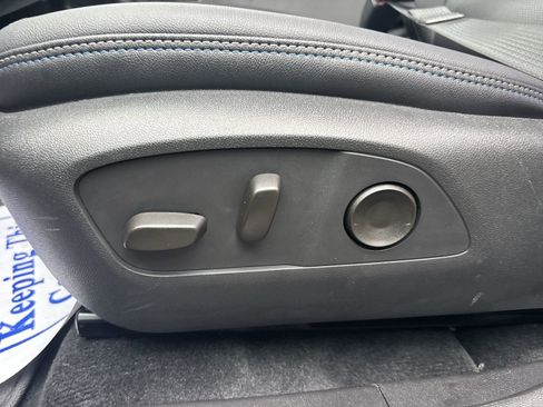 New 2026 Chevrolet Equinox EV LT image 15