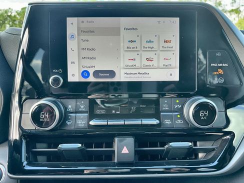 Used 2023 Toyota Highlander LE image 13