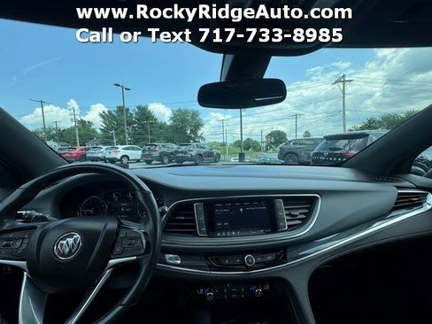 Used 2023 Buick Enclave Essence w/ Experience Buick Package AWD/4WD image 17
