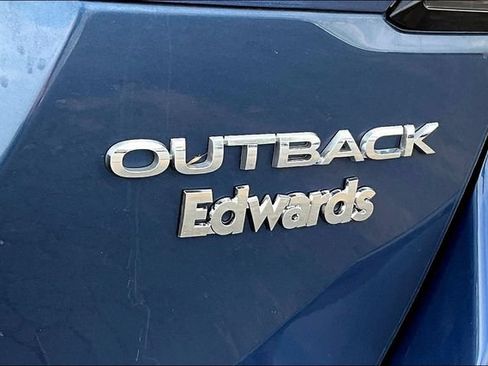 Used 2022 Subaru Outback Limited AWD/4WD image 24