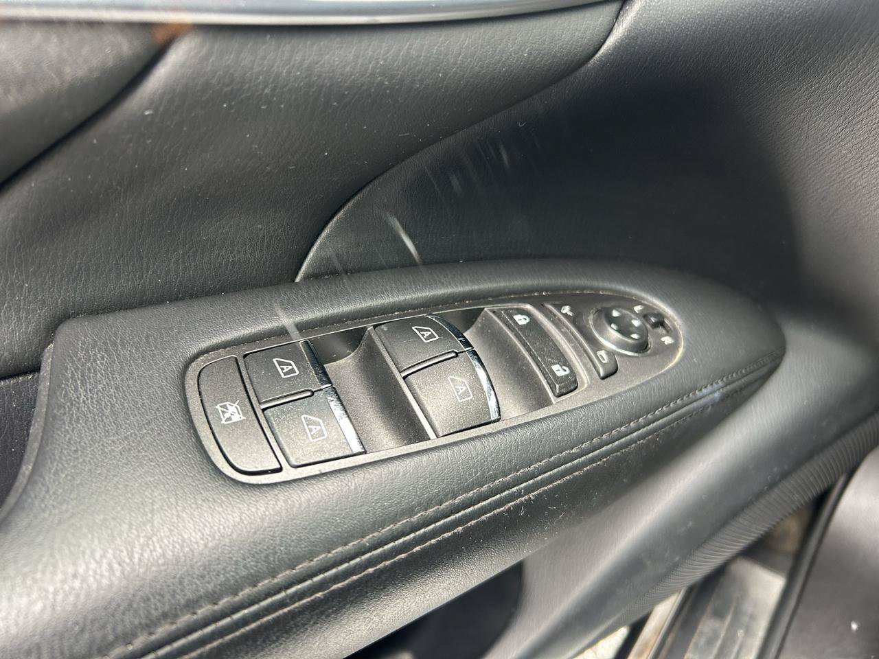 Used 2012 INFINITI M37 w/ Premium Pkg RWD image 20