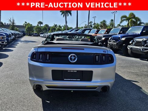 Used 2014 Ford Mustang Convertible w/ Equipment Group 102A image 5