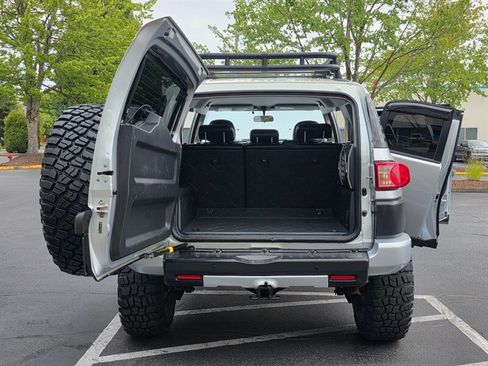 Used 2007 Toyota FJ Cruiser 4WD image 29