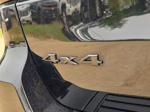 Used 2018 Jeep Grand Cherokee Altitude AWD/4WD image 32