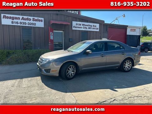 Used 2010 Ford Fusion SEL FWD image 1