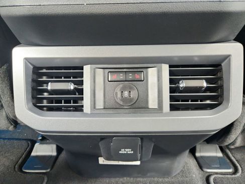 Used 2025 Ford F250 Lariat w/ Black Appearance Package AWD/4WD image 35