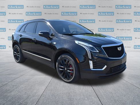 Used 2023 Cadillac XT5 Sportv w/ Technology Package AWD/4WD image 3