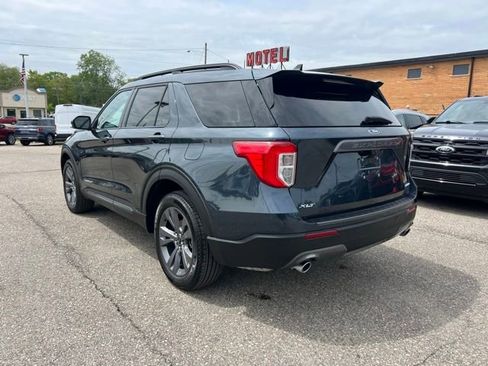 Certified 2024 Ford Explorer XLT w/ Equipment Group 202A AWD/4WD image 6