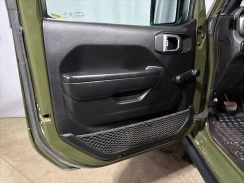 Used 2021 Jeep Wrangler Unlimited Sport image 12