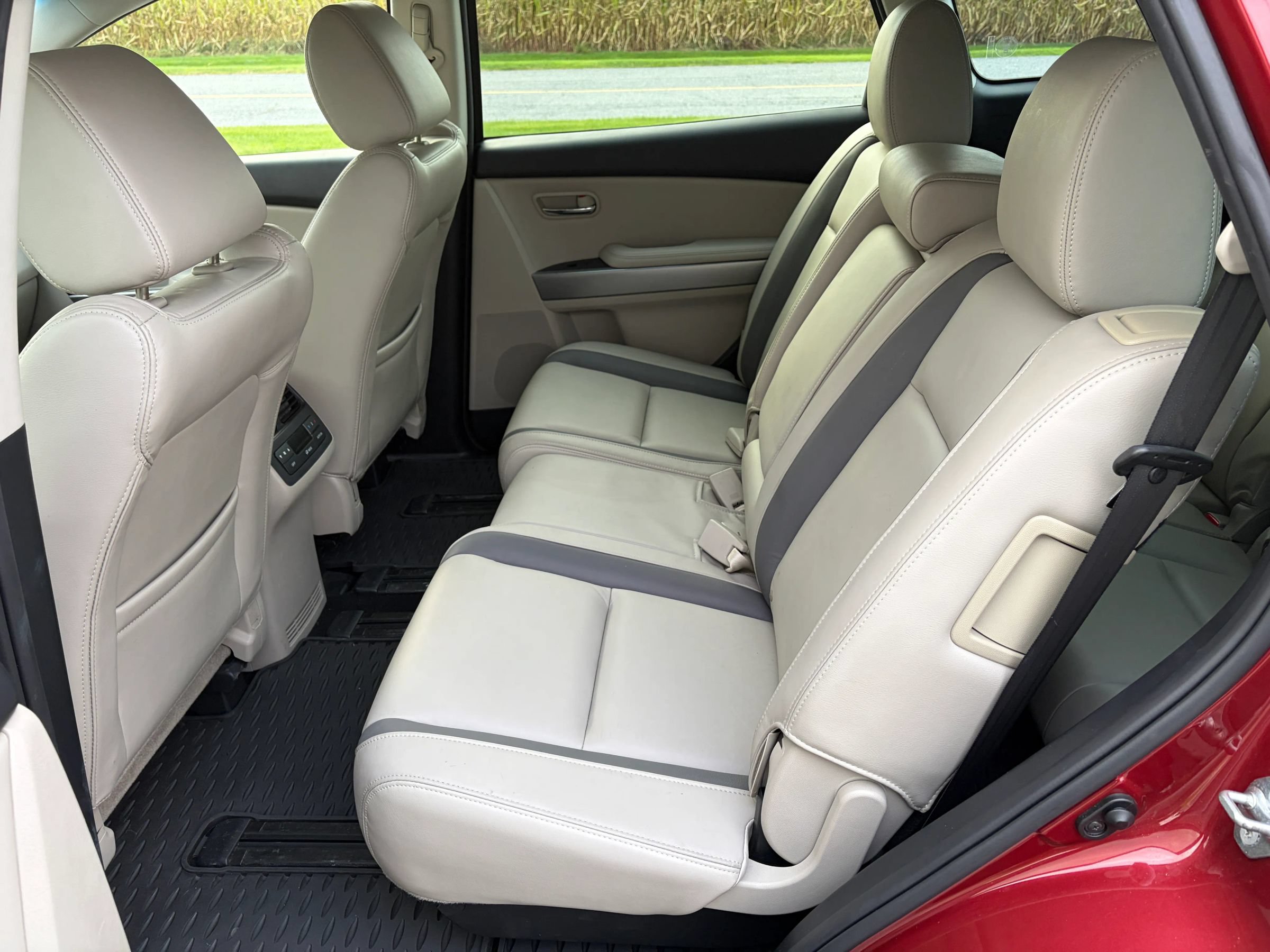 Used 2012 MAZDA CX-9 Grand Touring w/ Moonroof & Bose Audio Pkg AWD/4WD image 16