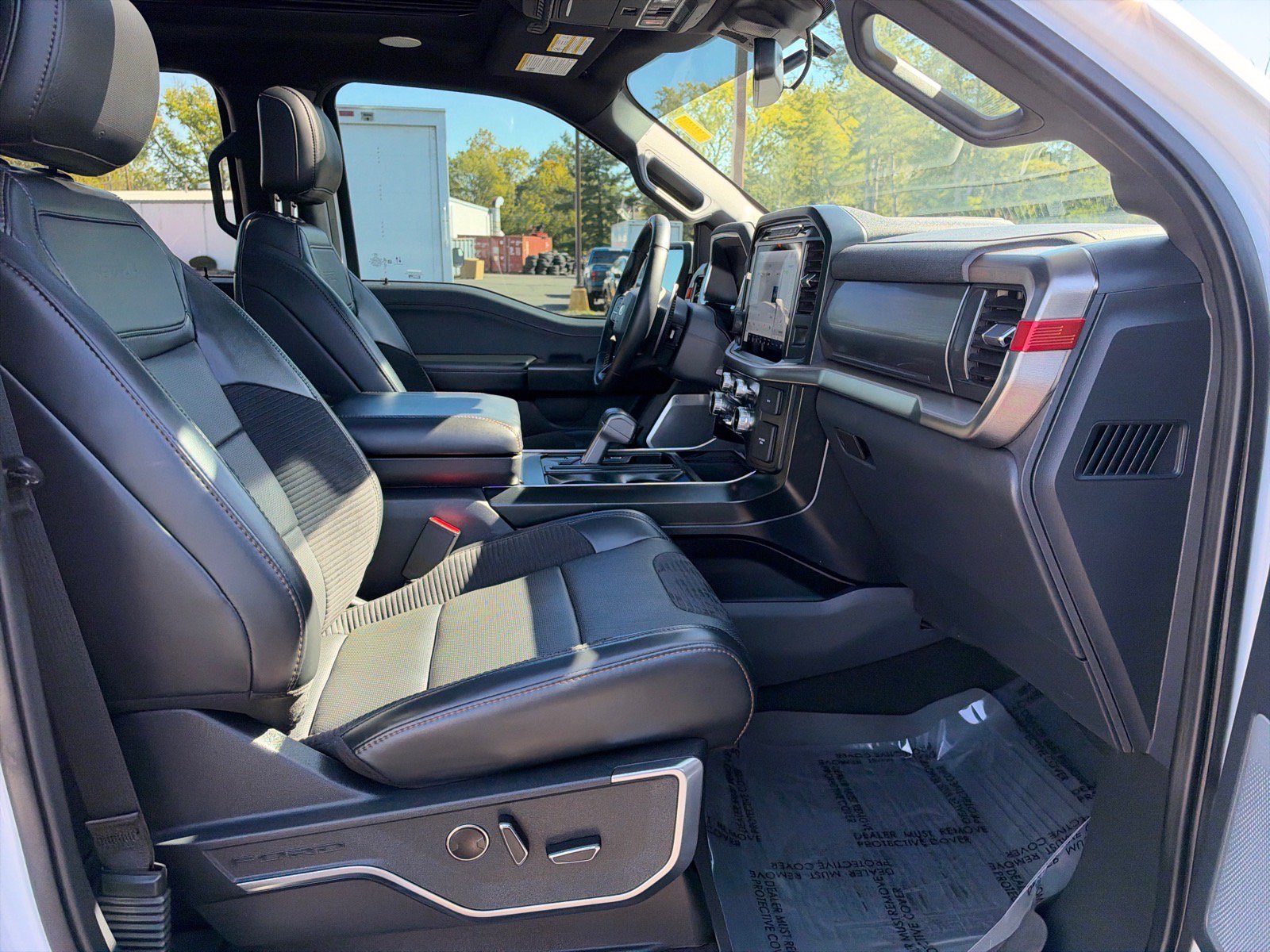Used 2023 Ford F150 Raptor w/ Raptor 37 Performance Package AWD/4WD image 17
