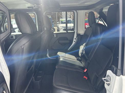 Used 2023 Jeep Wrangler Unlimited Sport AWD/4WD image 18