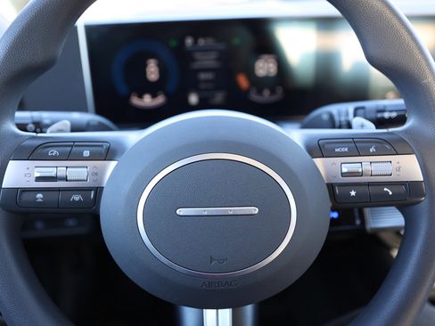 Certified 2025 Hyundai Sonata SEL image 35